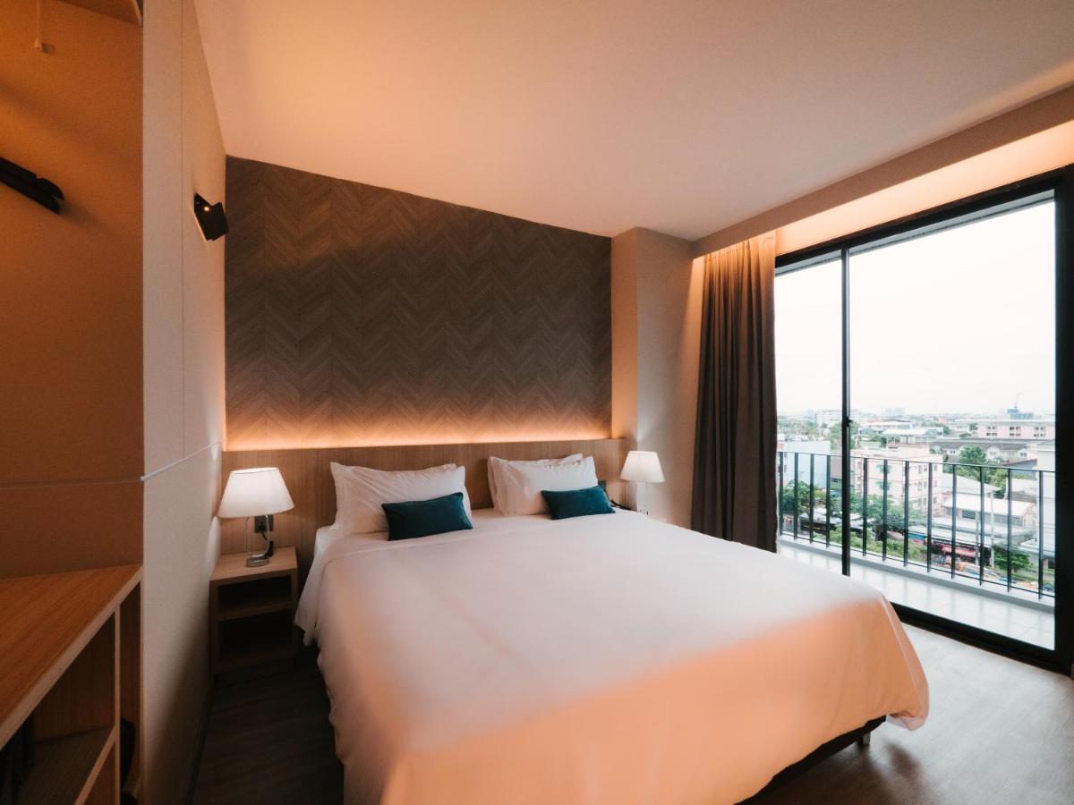 56 Hotel Bangkok Buitenkant foto